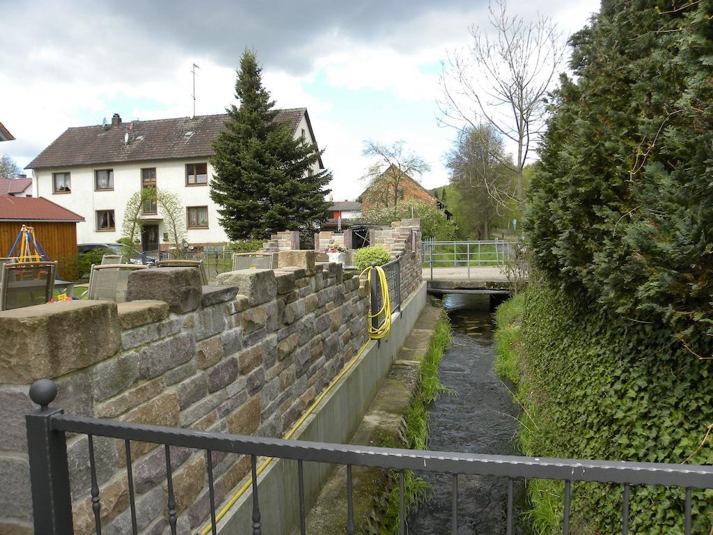 Hotel Thueringer Hof à Richelsdorf Extérieur photo